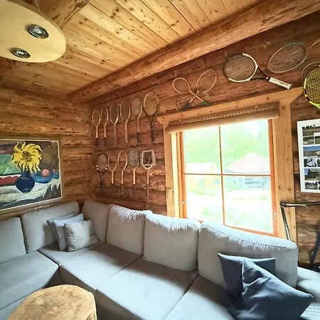 Authentic Vacation Incl Tennis Court