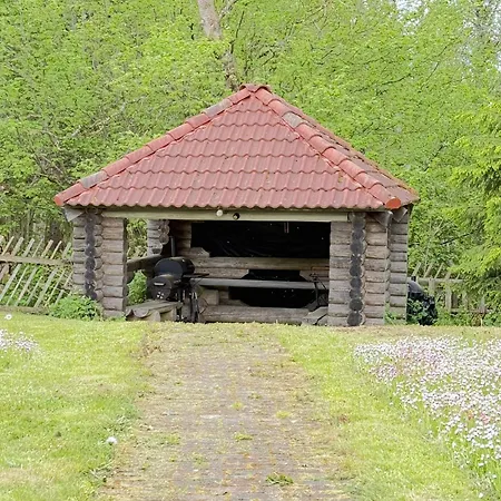 Authentic Vacation Incl Tennis Court Tuulna